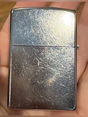 Zippo Lighter Made In USA 2.25" x 1.5" x .5" Silver Excellent Condition